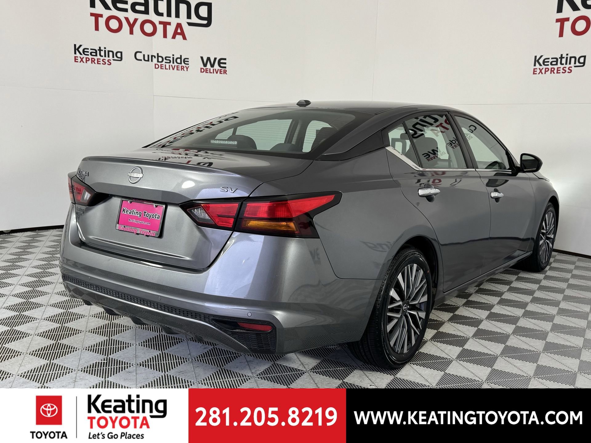 Used 2024 Nissan Altima 2.5 SV image 5