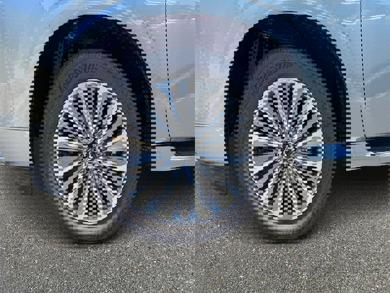 New 2025 INFINITI QX80 Sensory w/ Exterior Package image 9