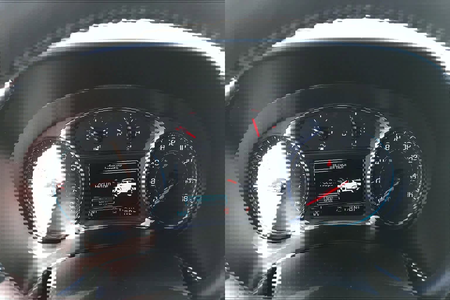 Used 2018 Chevrolet Equinox Premier image 25