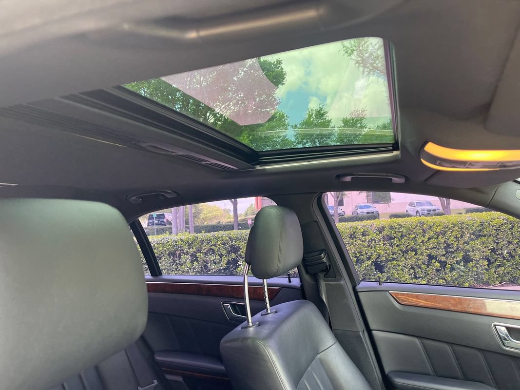 Used 2010 Mercedes-Benz E 350 Sedan image 22