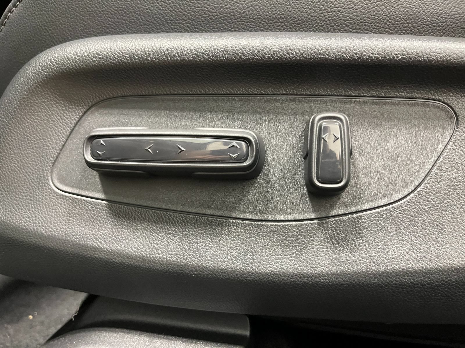 New 2027 Honda HR-V EX-L image 14