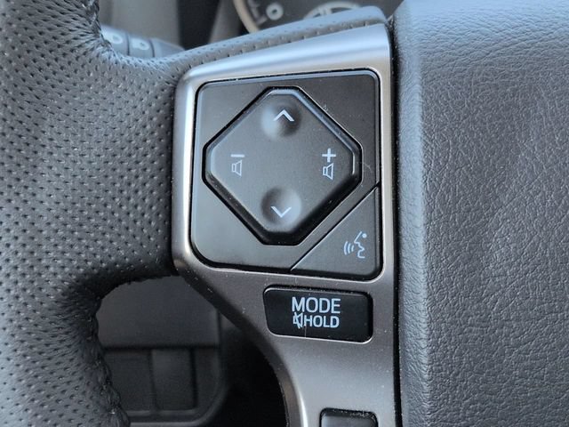 Certified 2022 Toyota Tacoma SR5 AWD/4WD image 23