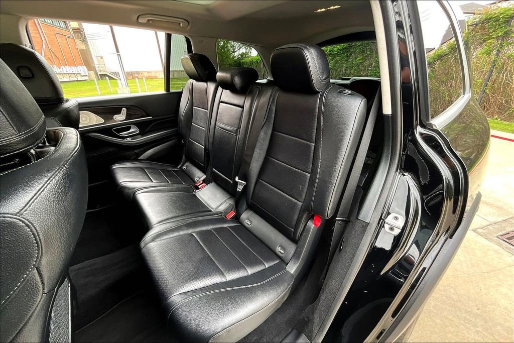 Used 2024 Mercedes-Benz GLS 450 4MATIC image 34