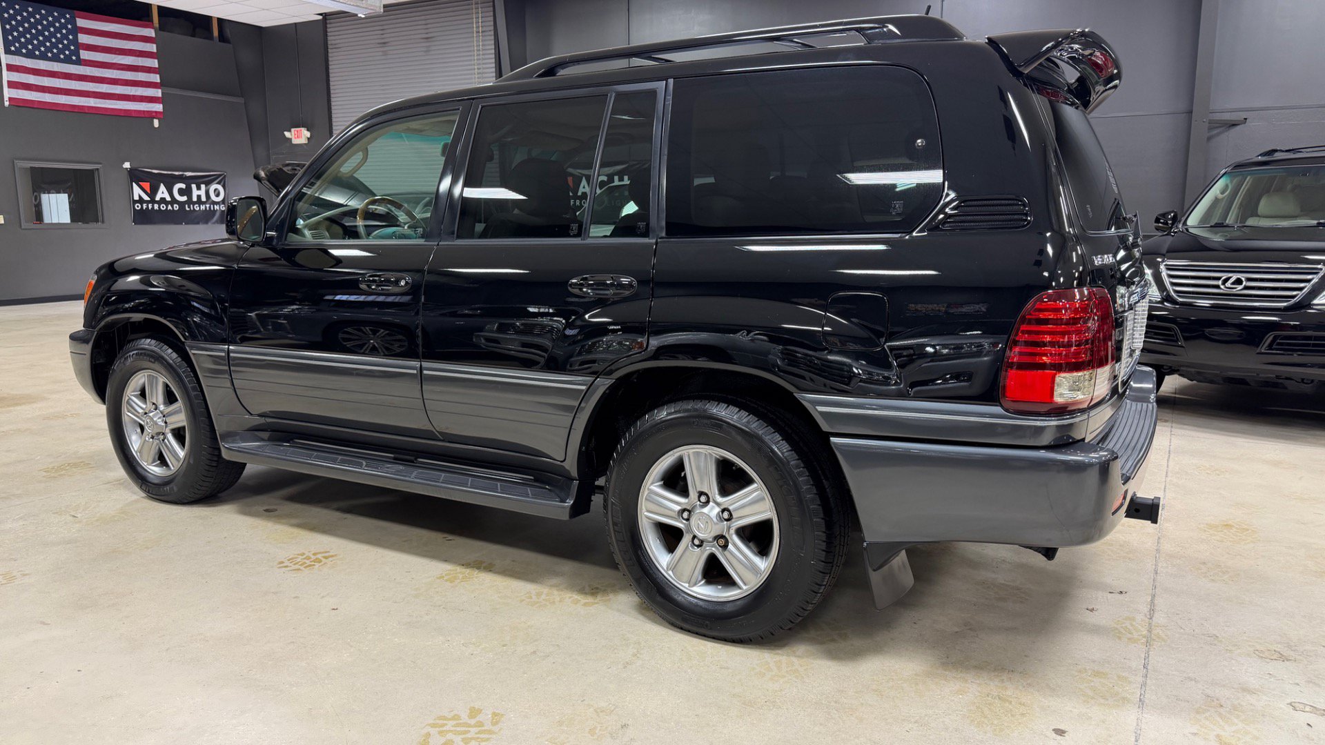 Used 2006 Lexus LX 470 4WD image 9