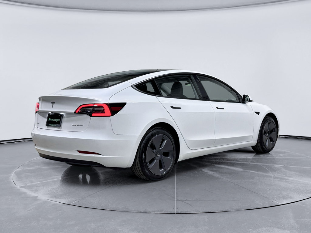Used 2022 Tesla Model 3 Long Range AWD/4WD image 3