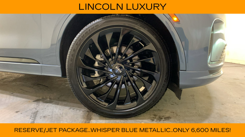 Used 2025 Lincoln Aviator Reserve w/ Equipment Group 201A AWD/4WD image 9
