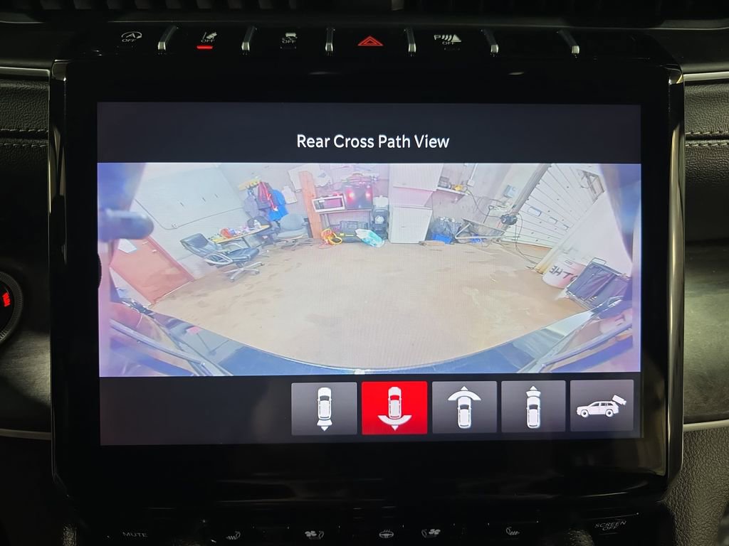 Used 2024 Jeep Grand Cherokee L Limited w/ Luxury Tech Group II image 26