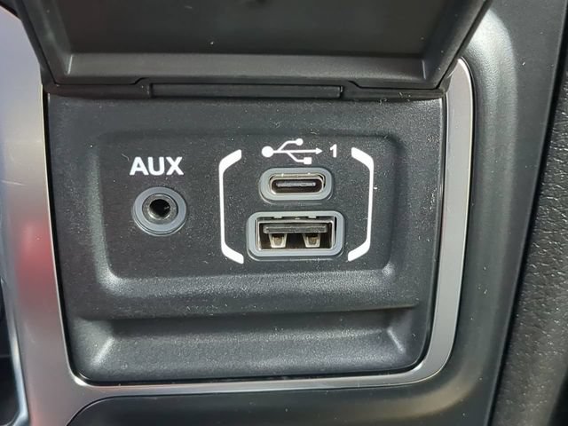New 2026 Jeep Wrangler Unlimited Sahara AWD/4WD image 27