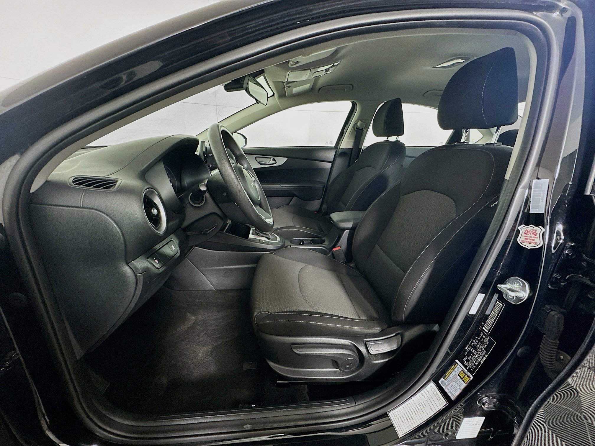 Used 2024 Kia Forte LXS image 13