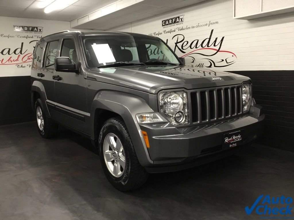 Used 2012 Jeep Liberty Sport AWD/4WD image 3