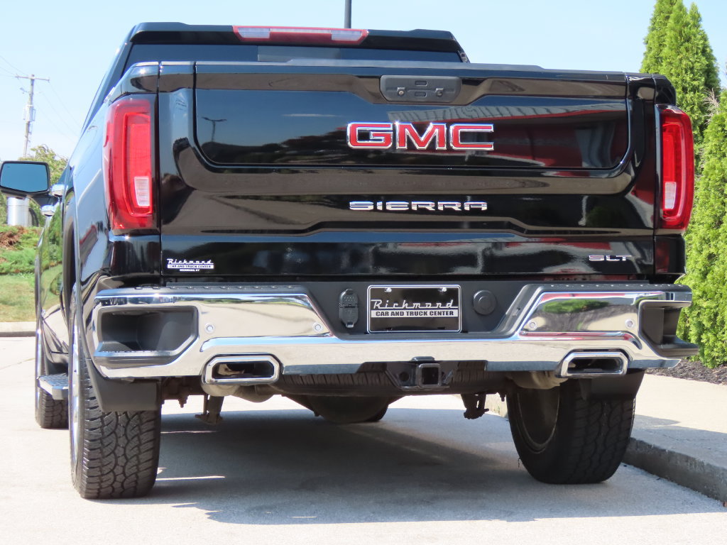 Used 2021 GMC Sierra 1500 SLT w/ SLT Premium Plus Package AWD/4WD image 11