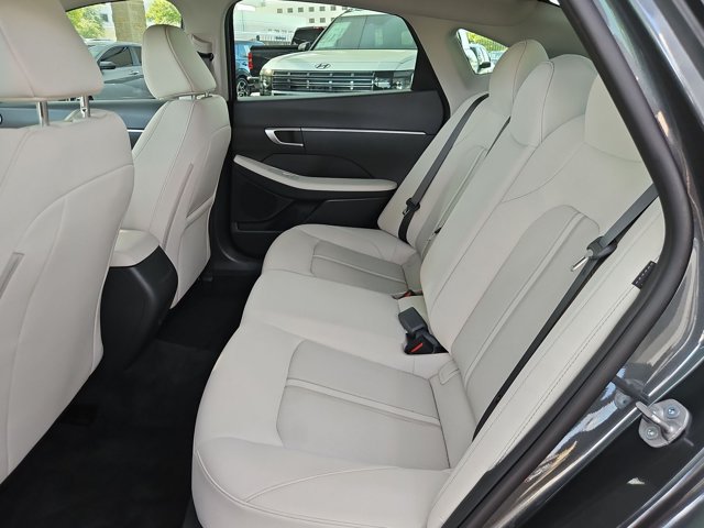 Used 2026 Hyundai Sonata SE FWD image 16