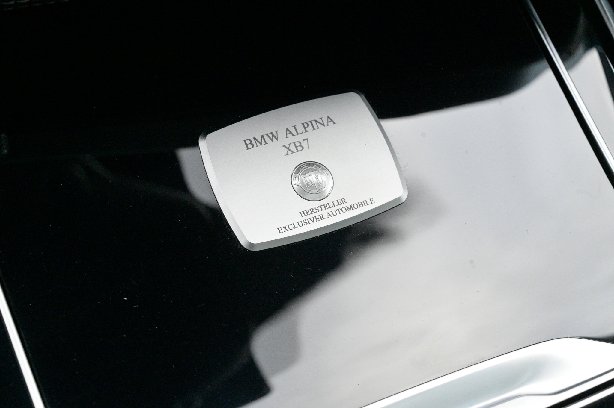 Used 2025 BMW ALPINA XB7 image 28