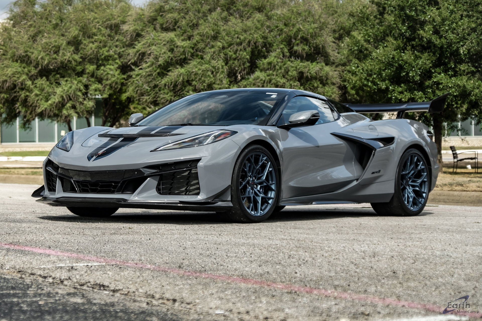 Used 2025 Chevrolet Corvette ZR1 w/ ZR1 Carbon Fiber Aero Package RWD image 4