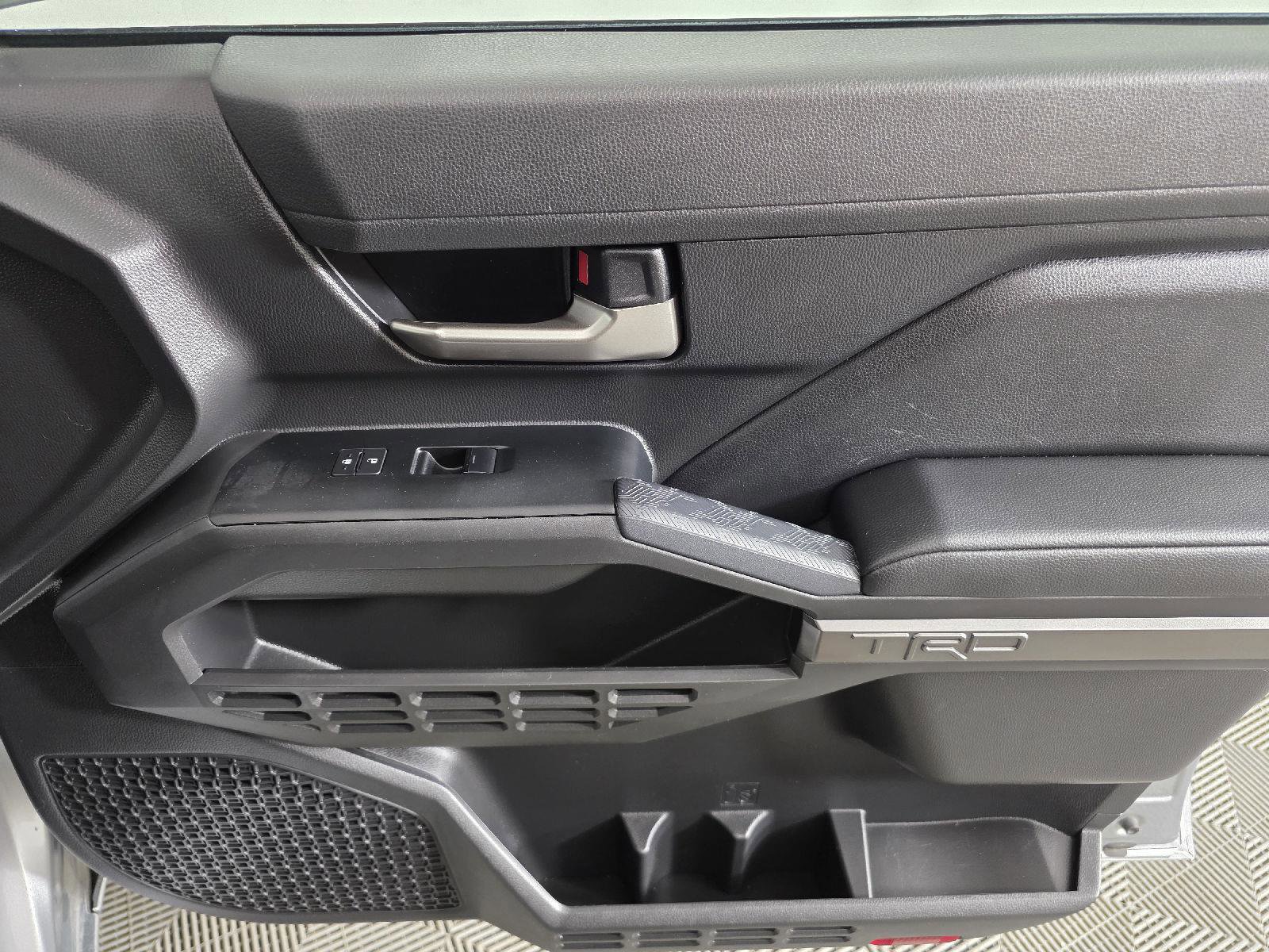 Used 2025 Toyota Tacoma TRD Off-Road image 27