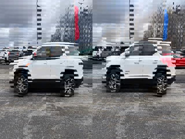 Used 2017 GMC Acadia SLE w/ LPO, Floor Liner Package image 4