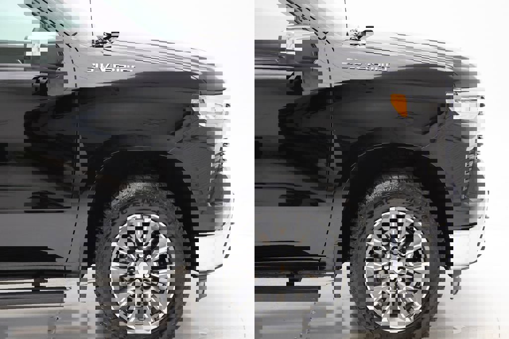 Used 2023 Chevrolet Silverado 1500 LT image 4