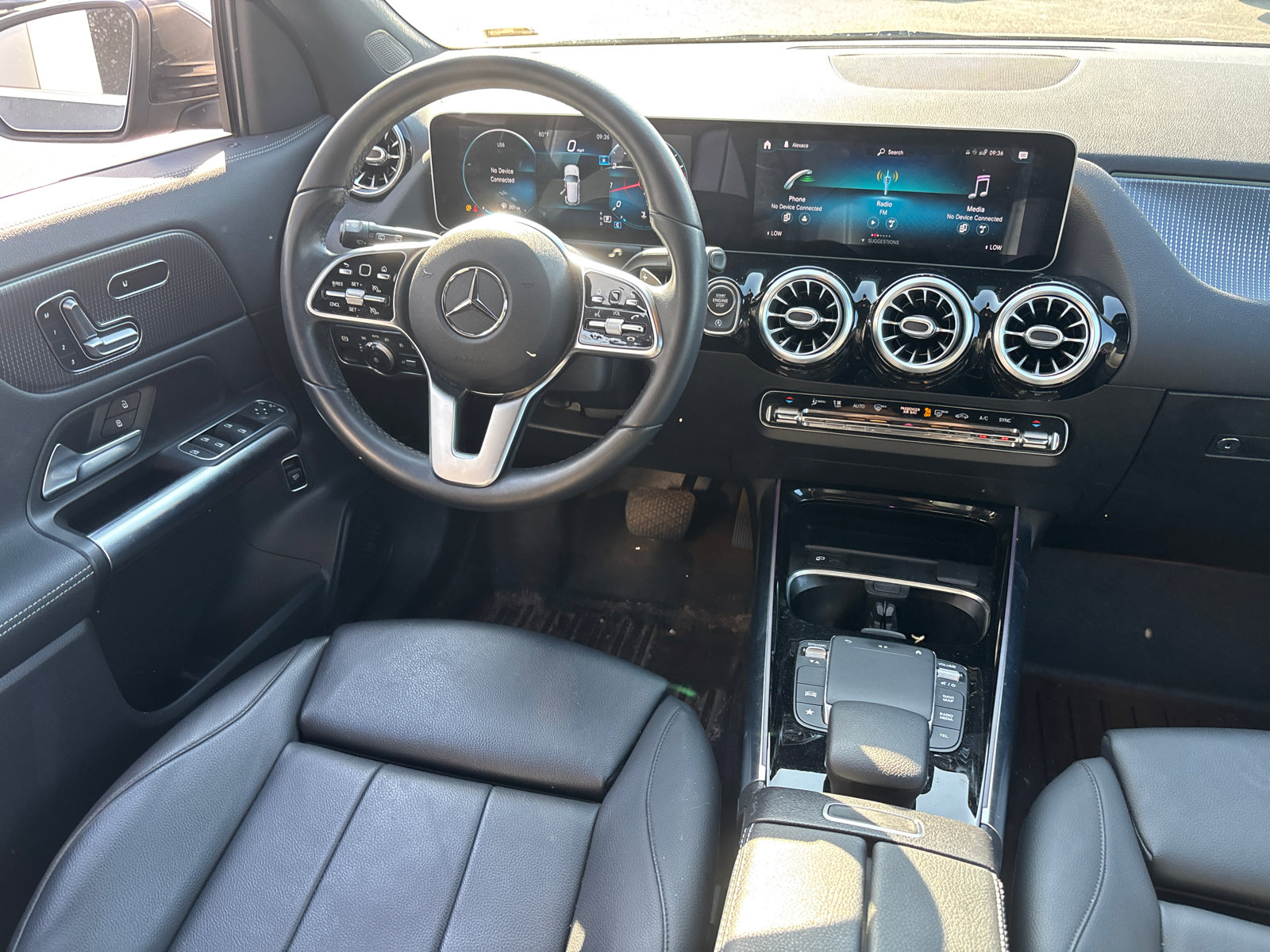 Used 2021 Mercedes-Benz GLA 250 4MATIC image 29