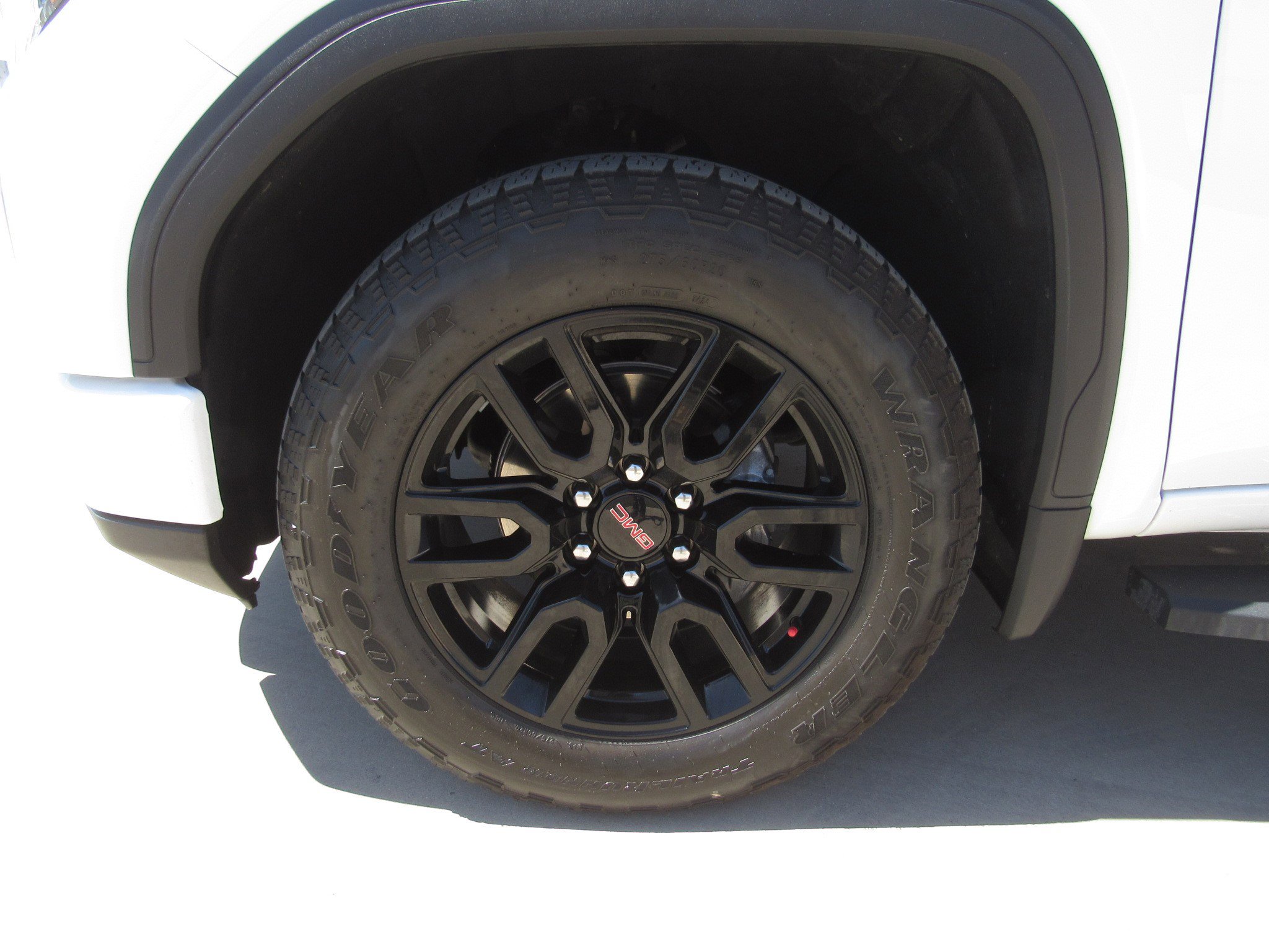 Used 2025 GMC Sierra 1500 Elevation AWD/4WD image 4