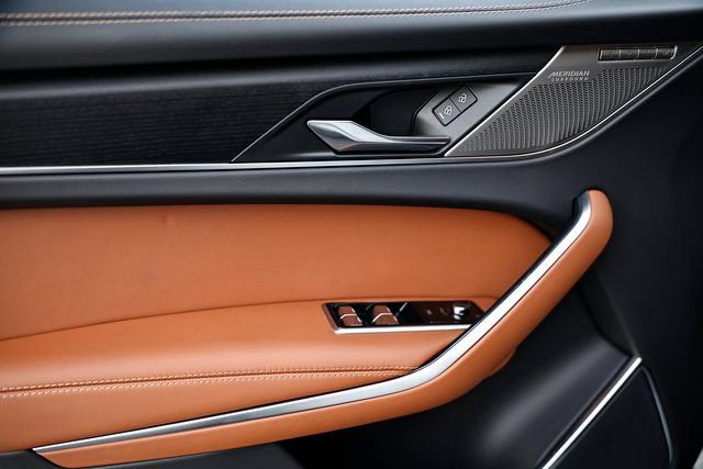 New 2026 Jaguar F-PACE R-Dynamic S AWD/4WD image 15