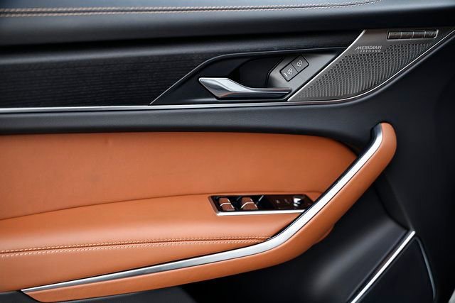 New 2026 Jaguar F-PACE R-Dynamic S AWD/4WD image 15