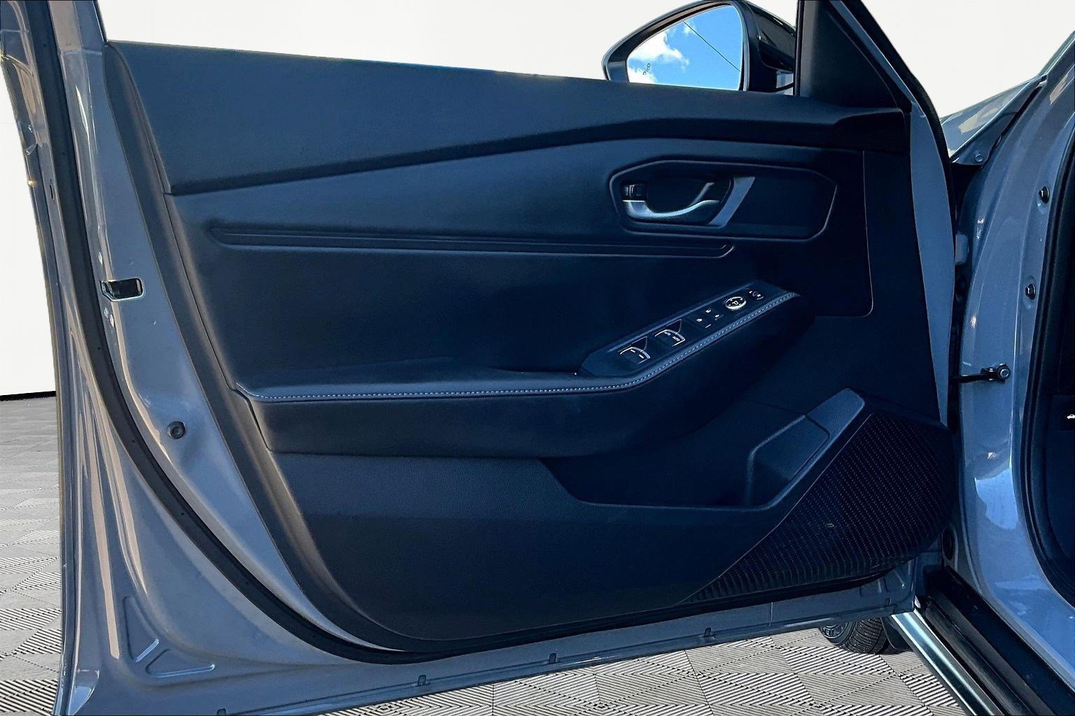 Used 2024 Honda Accord Sport image 19