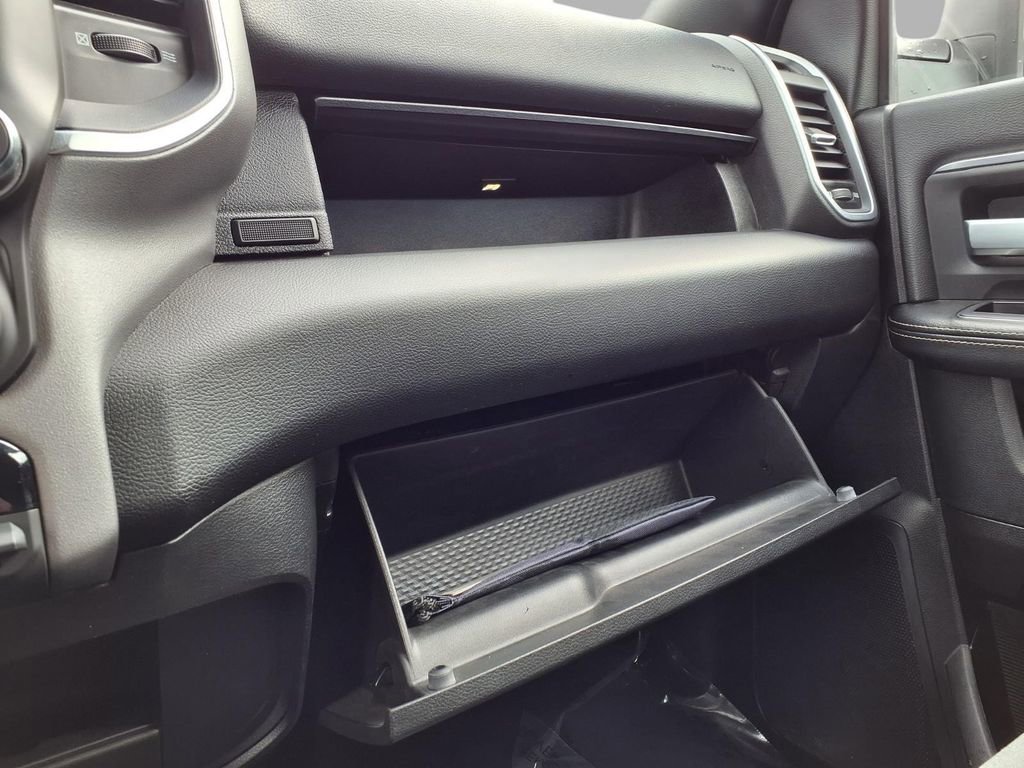 Used 2024 RAM 2500 Big Horn w/ Bed Utility Group image 11