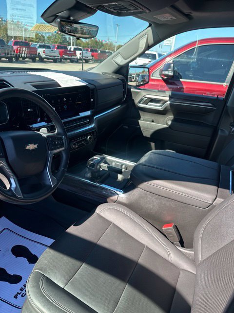 Used 2023 Chevrolet Silverado 1500 LTZ w/ LTZ Premium Package AWD/4WD image 31