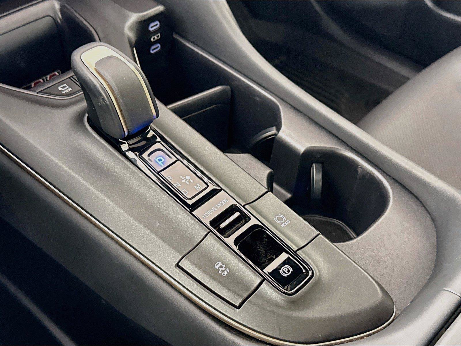 Certified 2023 Toyota Crown Platinum AWD/4WD image 28