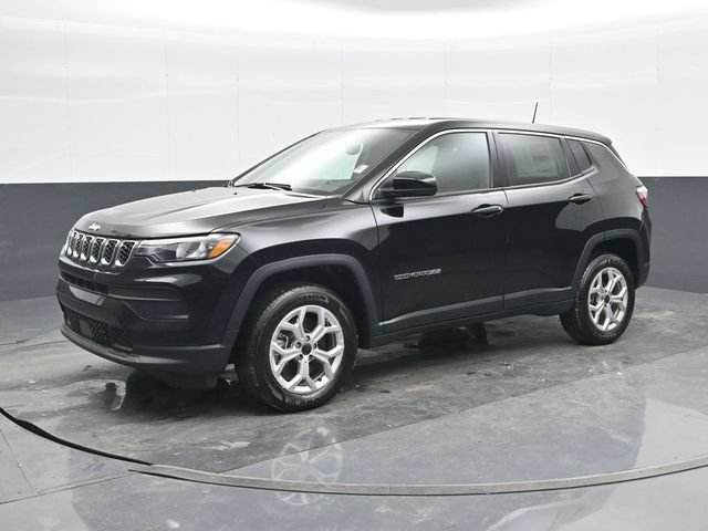 Used 2025 Jeep Compass Sport w/ Mopar Graphics Package AWD/4WD image 25