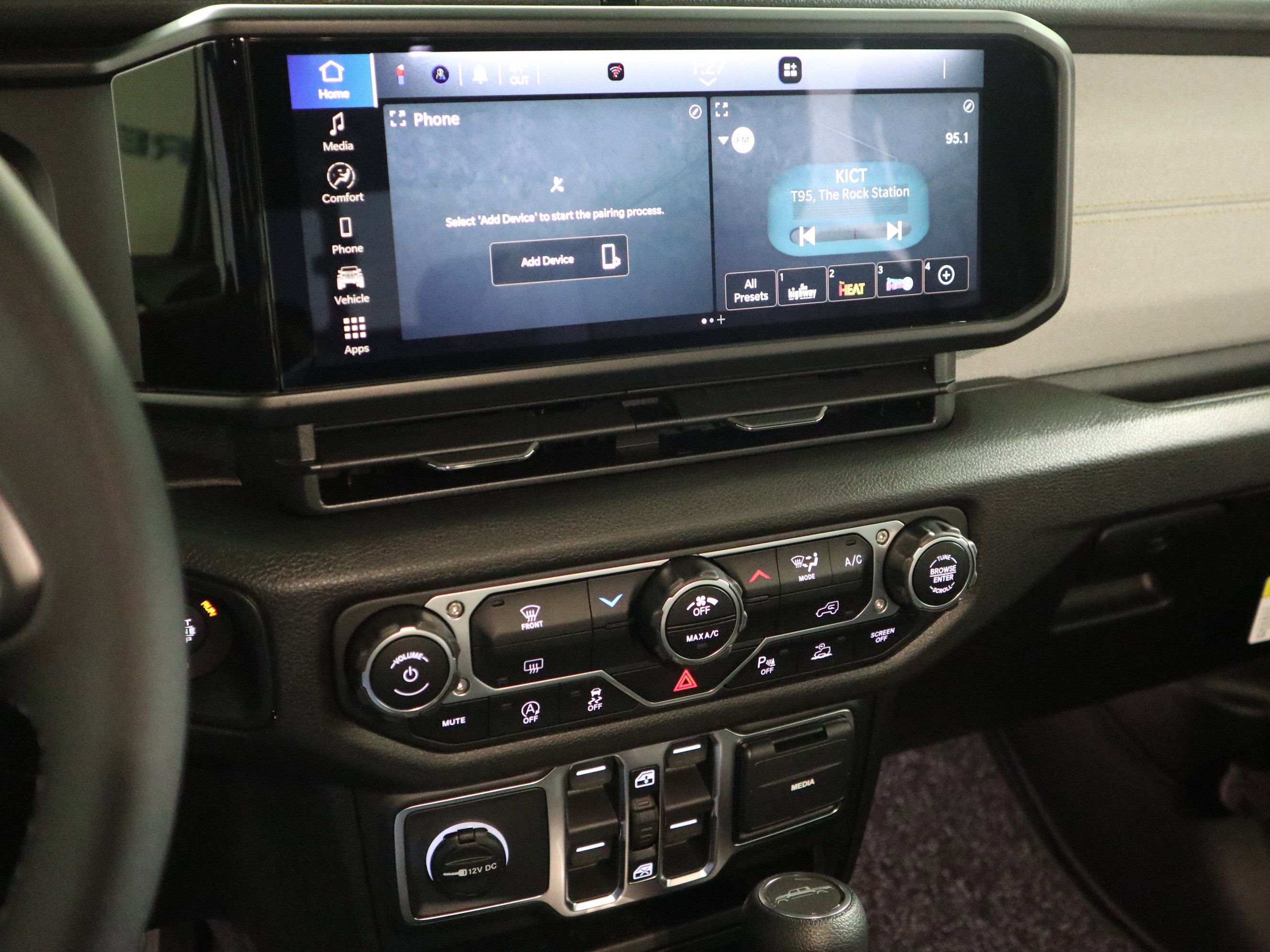 New 2026 Jeep Gladiator Sport AWD/4WD image 23