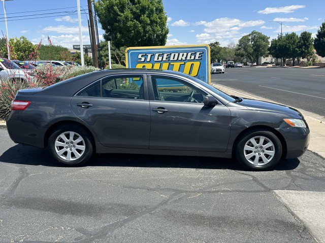 Used 2009 Toyota Camry XLE FWD image 2