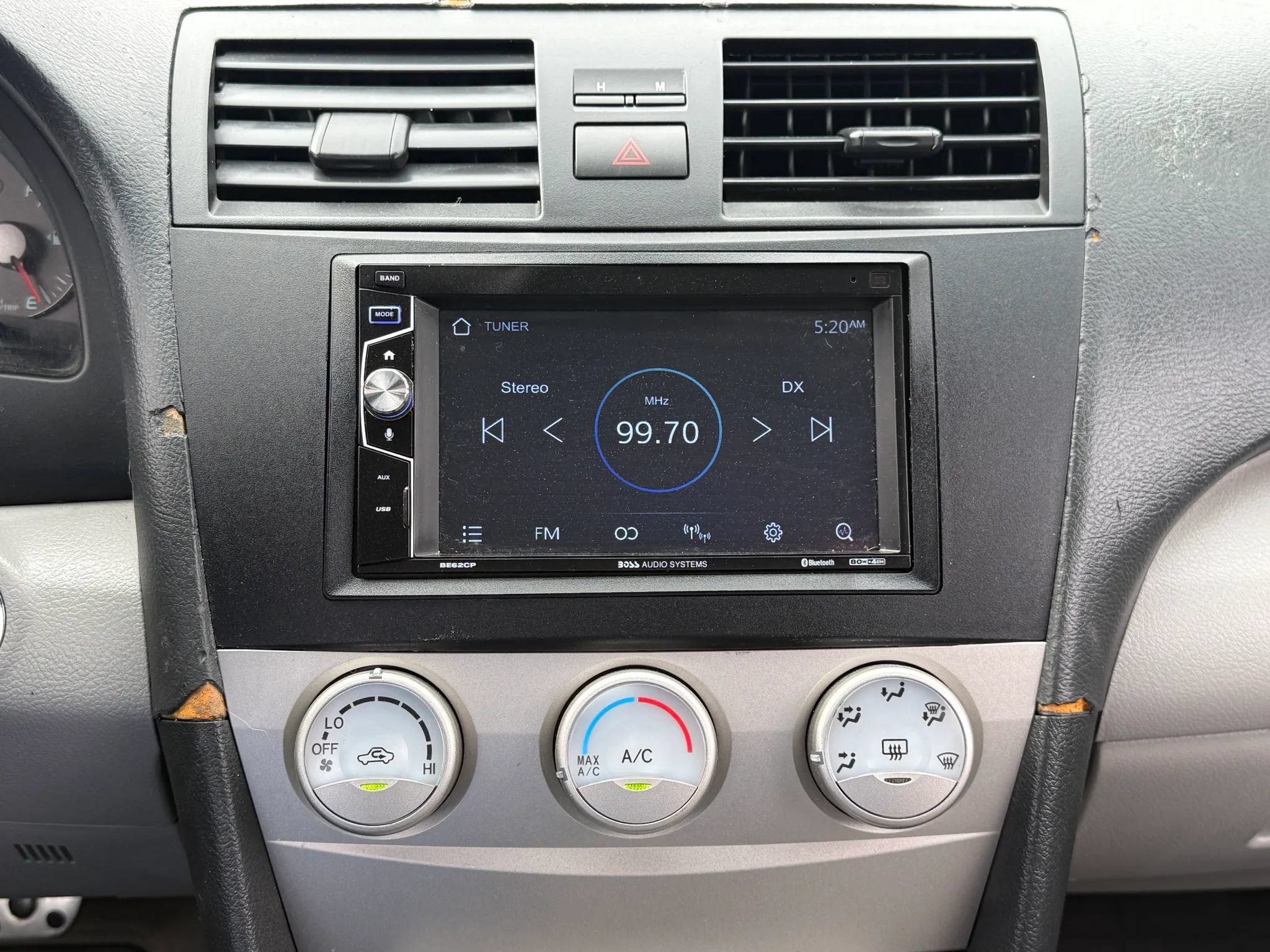 Used 2010 Toyota Camry SE FWD image 27