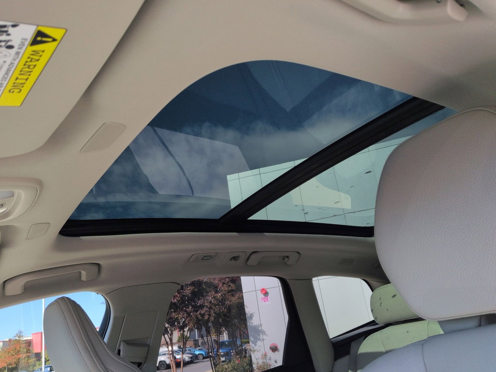 New 2025 Volvo XC60 T8 Plus w/ Protection Package Premier image 24