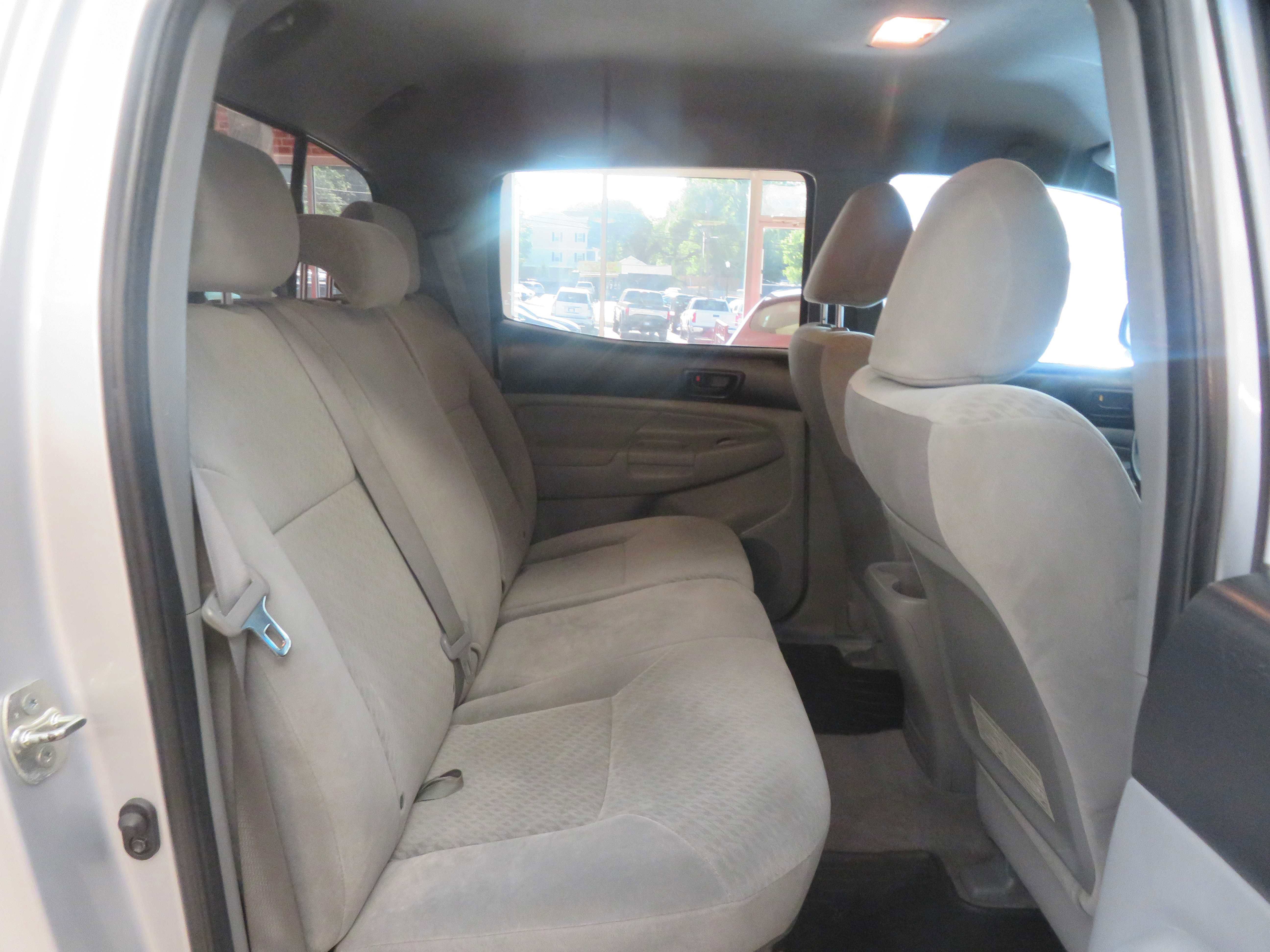 Used 2010 Toyota Tacoma PreRunner RWD image 23