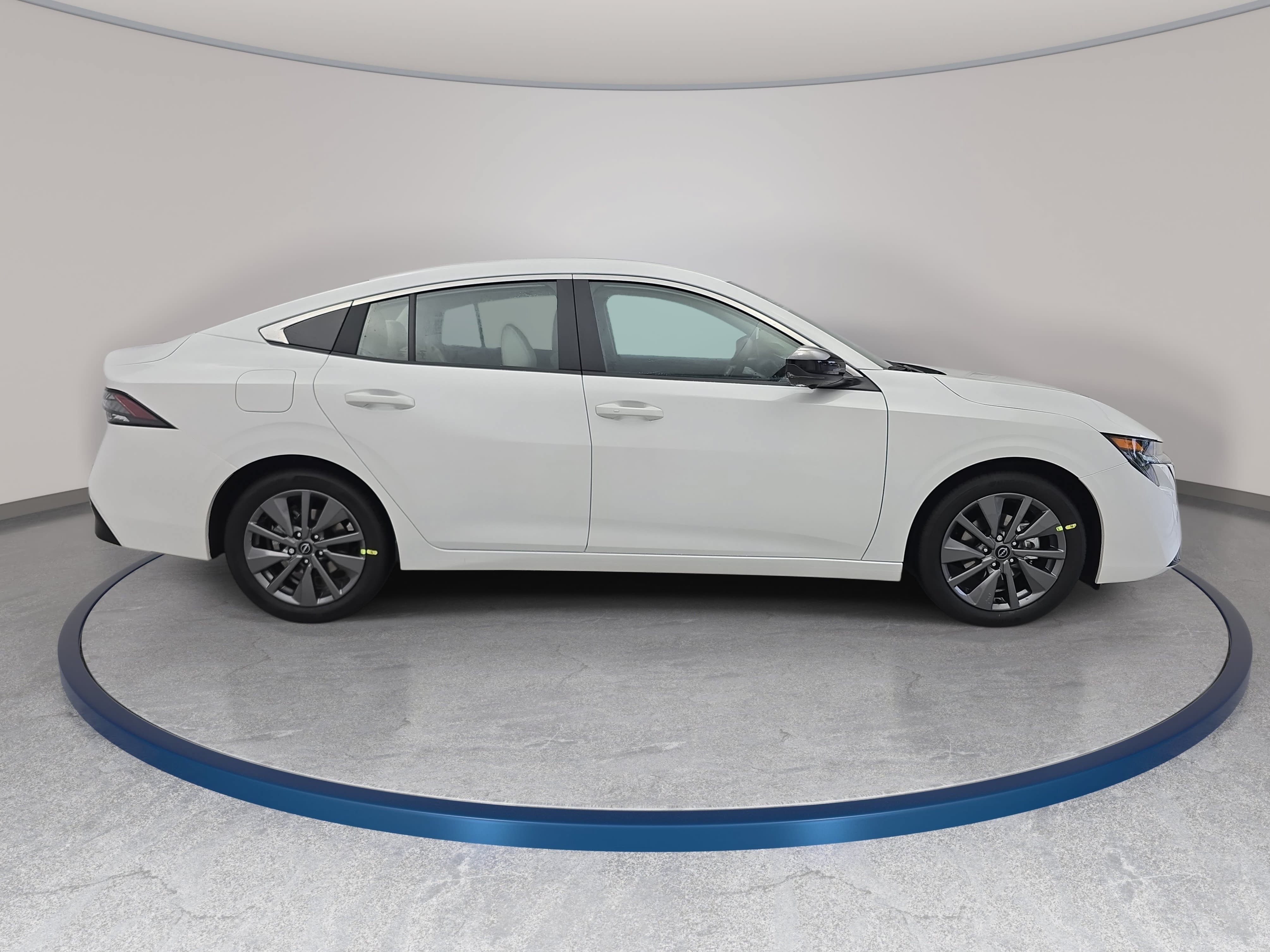 New 2026 Nissan Sentra SL w/ Floor Mat Package FWD image 4