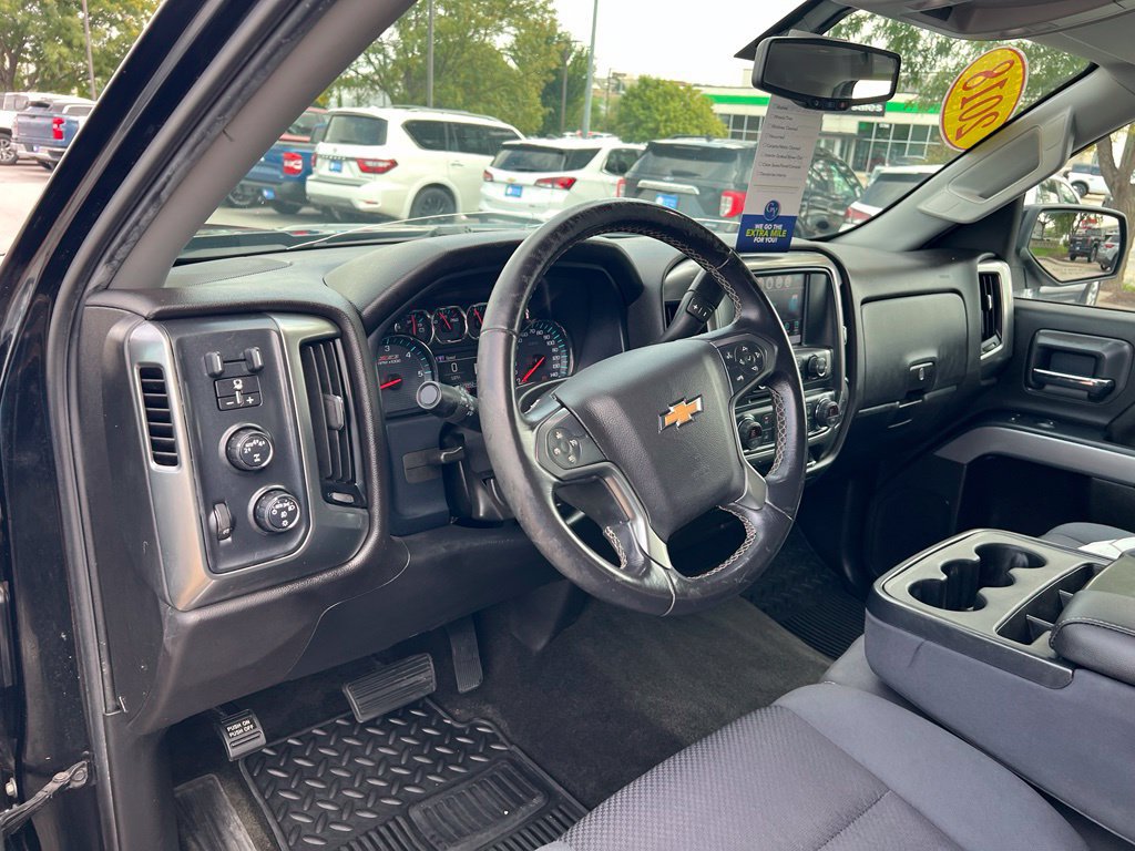 Used 2018 Chevrolet Silverado 1500 LT w/ All Star Edition AWD/4WD image 17