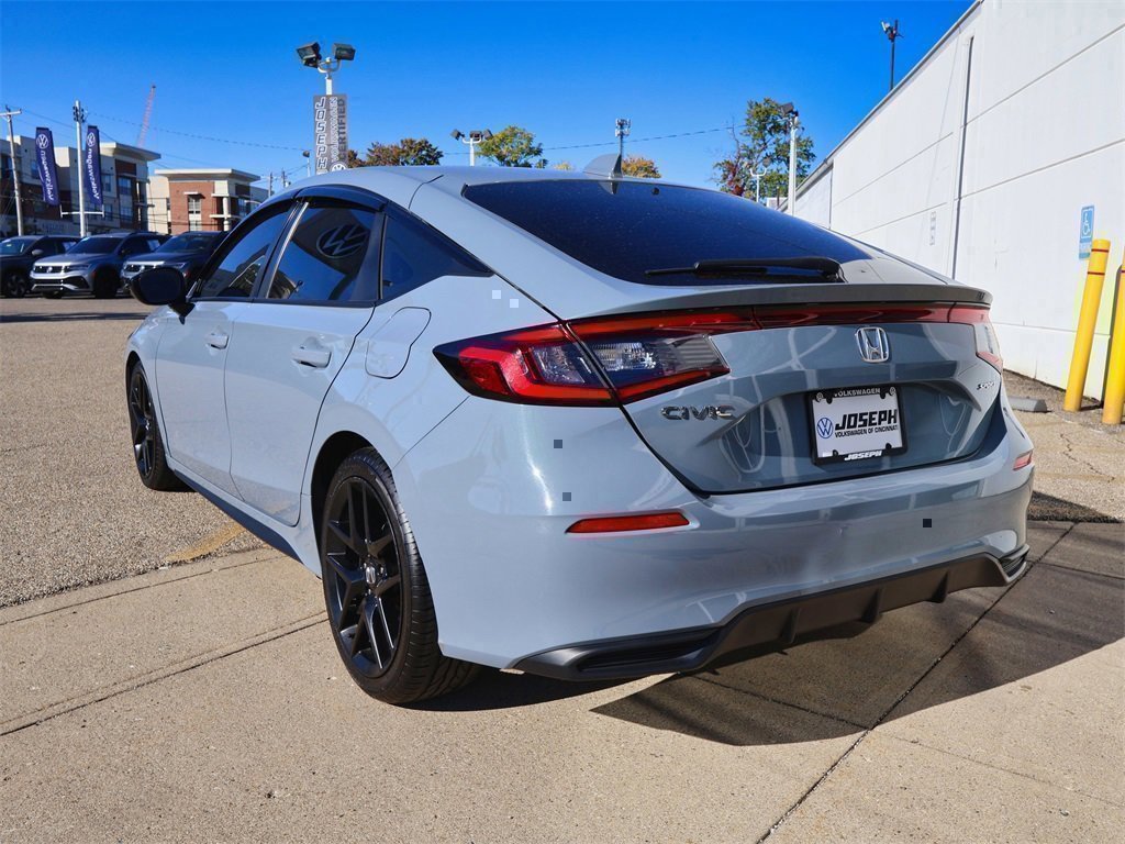 Used 2022 Honda Civic Sport image 3