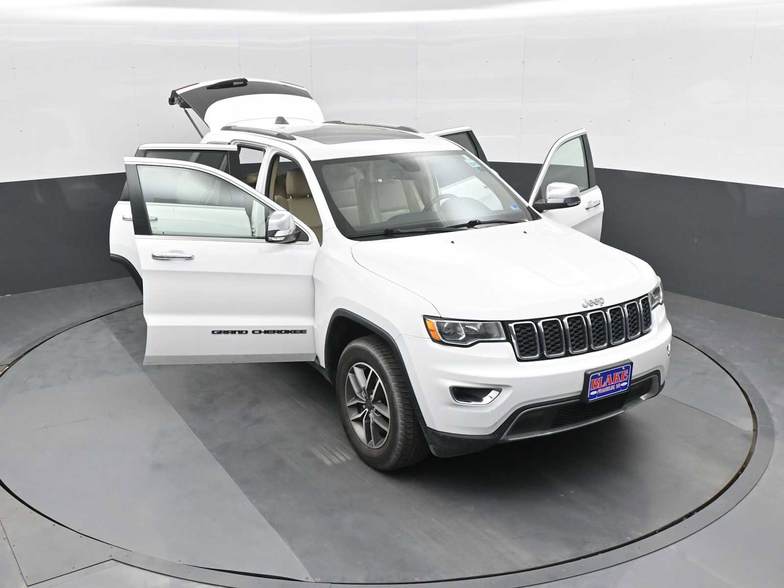 Used 2021 Jeep Grand Cherokee Limited w/ Luxury Group II AWD/4WD image 29
