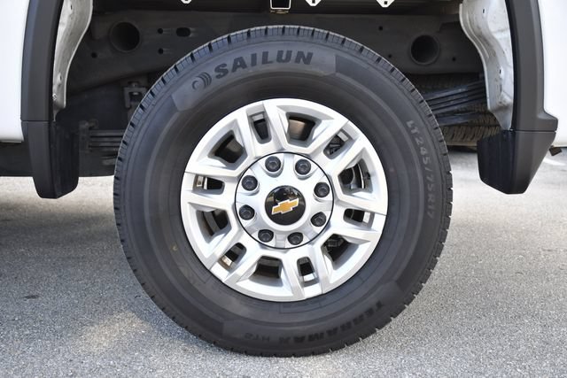 Used 2025 Chevrolet Silverado 2500 LT w/ Convenience Package AWD/4WD image 32