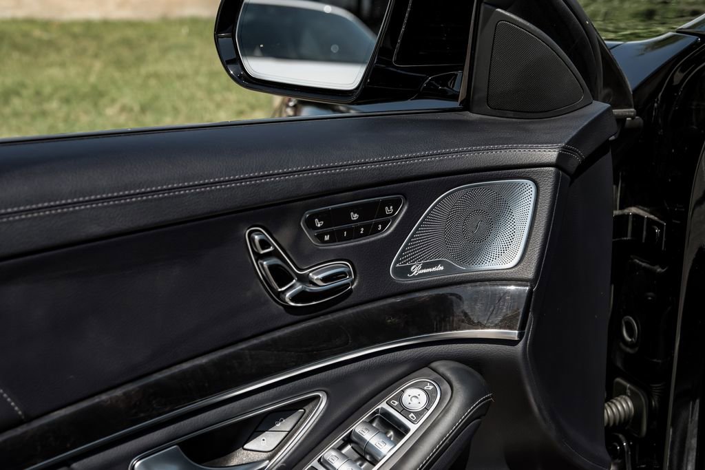 Used 2019 Mercedes-Benz S 560 4MATIC Sedan image 45