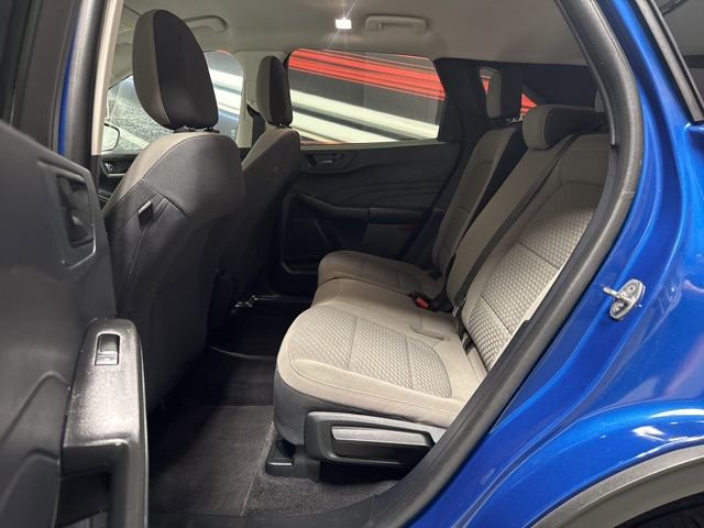 Used 2022 Ford Escape SE image 15