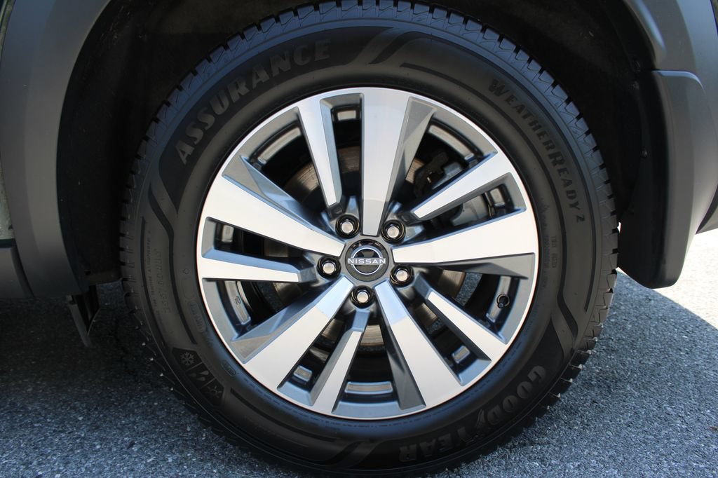 Used 2022 Nissan Pathfinder SL AWD/4WD image 35