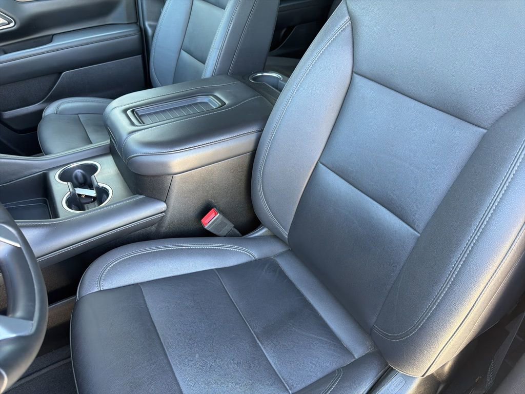 Used 2023 Chevrolet Tahoe LT w/ Luxury Package AWD/4WD image 8