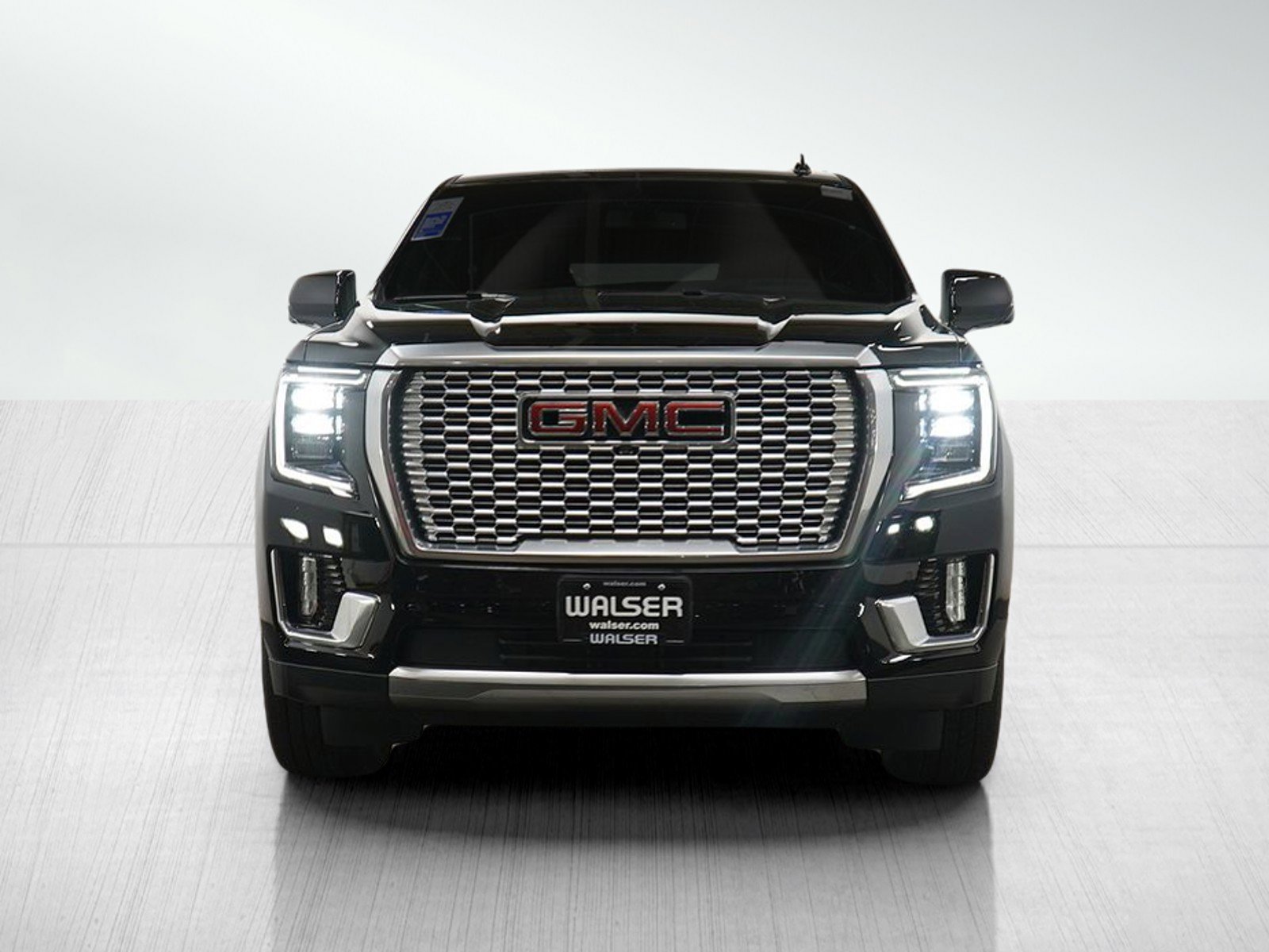 Used 2022 GMC Yukon XL Denali image 8