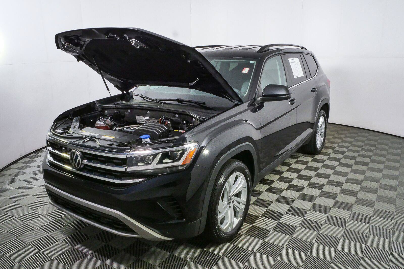 Certified 2023 Volkswagen Atlas SE FWD image 31
