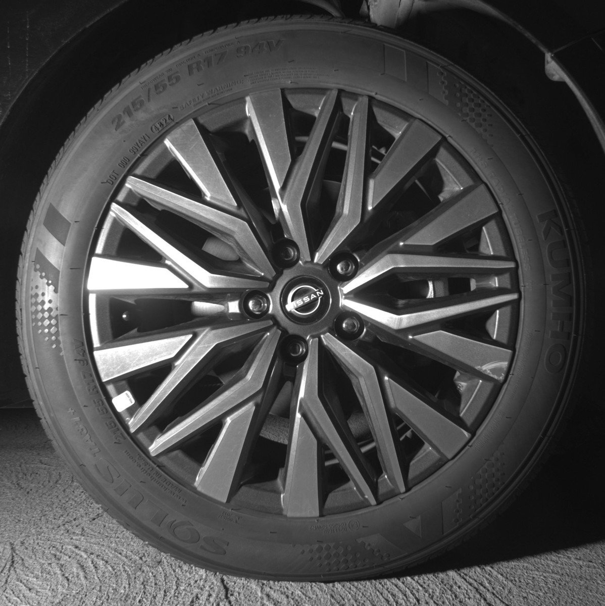 Used 2025 Nissan Altima 2.5 SV image 13