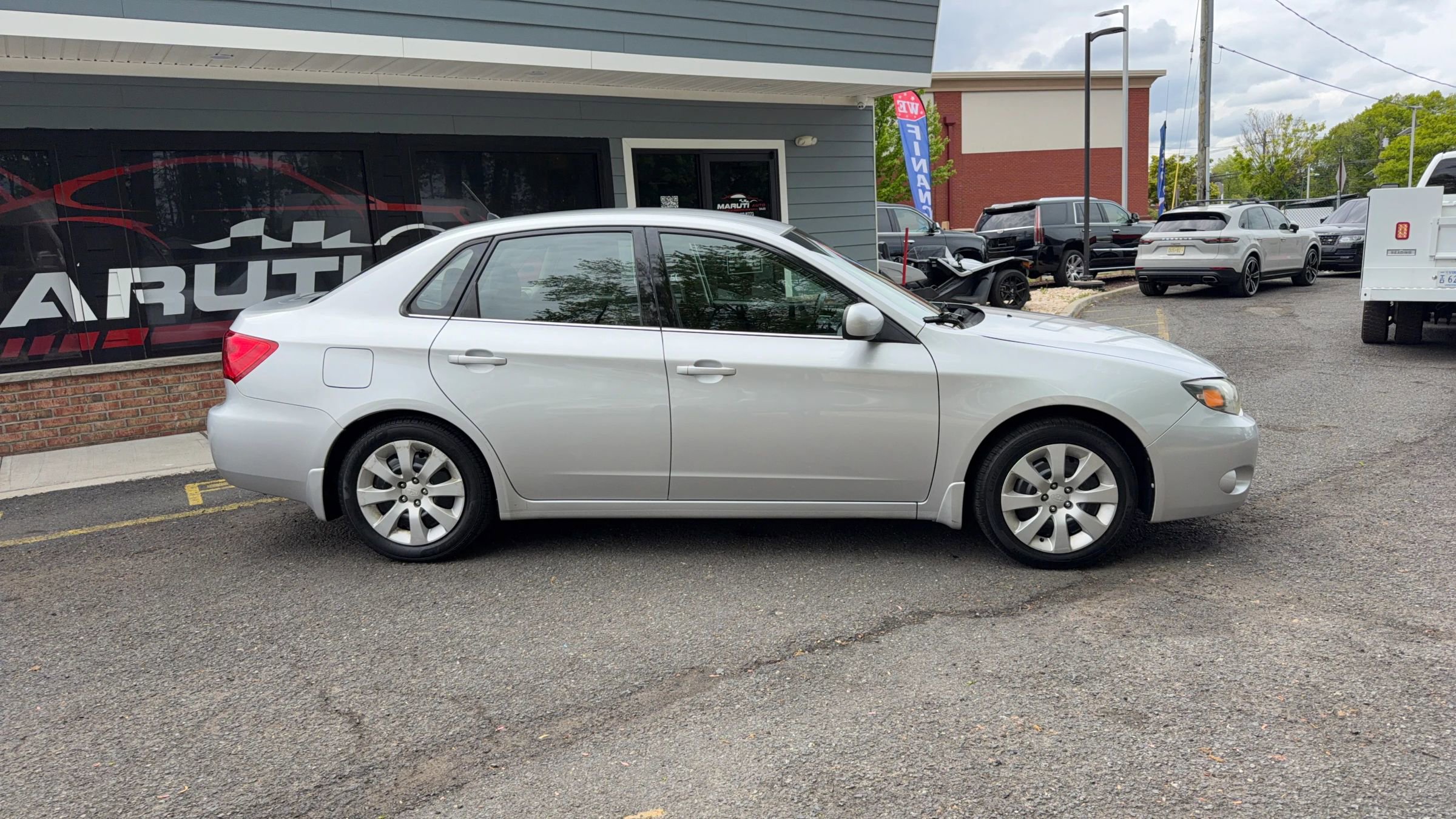 Used 2011 Subaru Impreza 2.5i AWD/4WD image 4