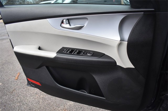 Certified 2022 Kia Forte LXS w/ LXS Technology Package image 27