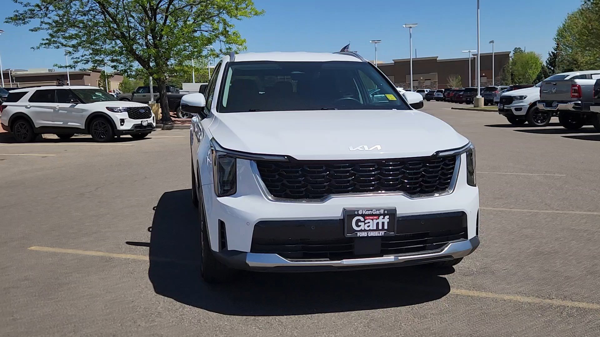 Used 2024 Kia Sorento S AWD/4WD image 4